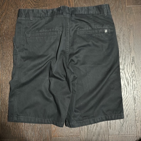 Free world clothing co. Shorts - Picture 3 of 3